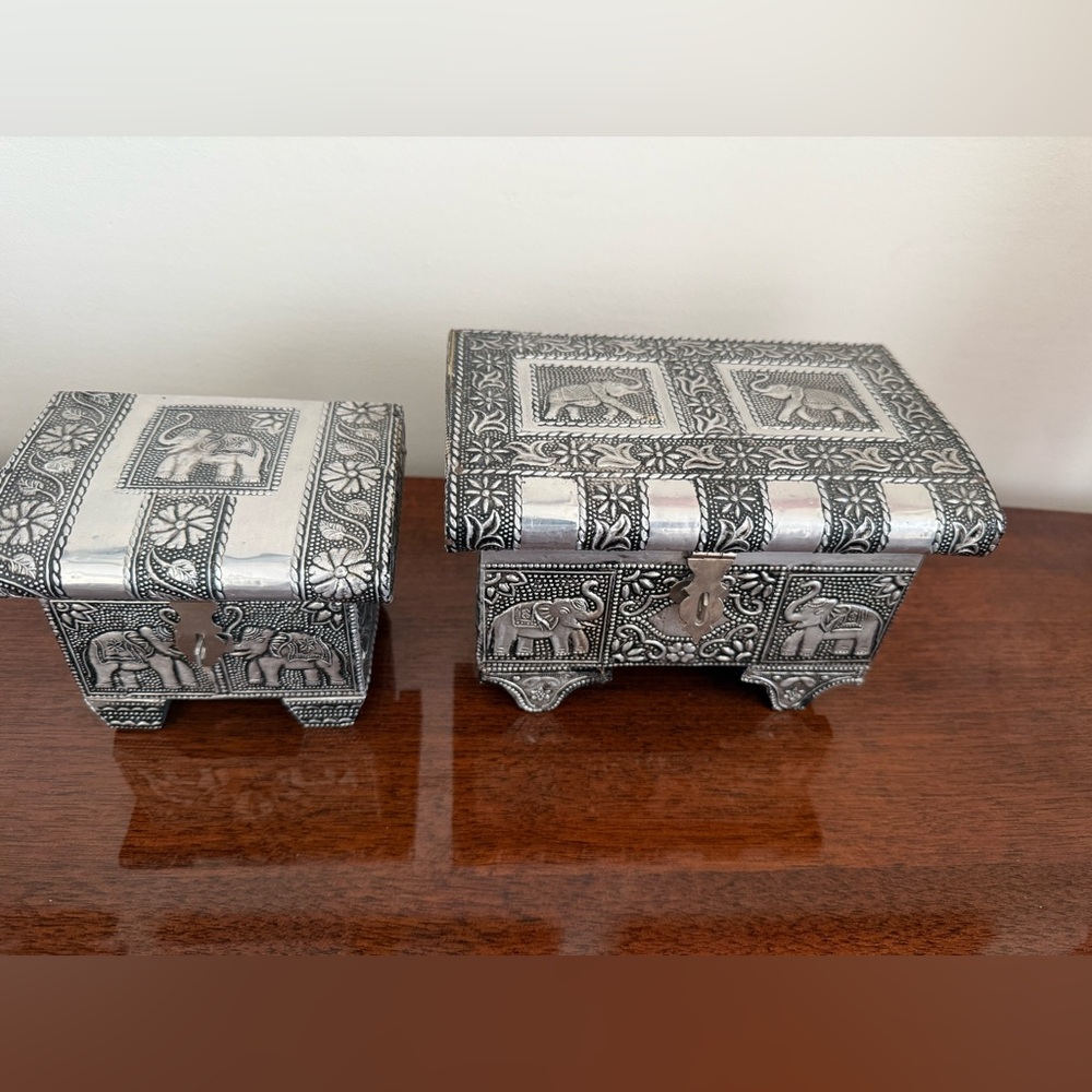 Ornate Silver Elephant Jewelry Box - Decorative Jewelry Organizer